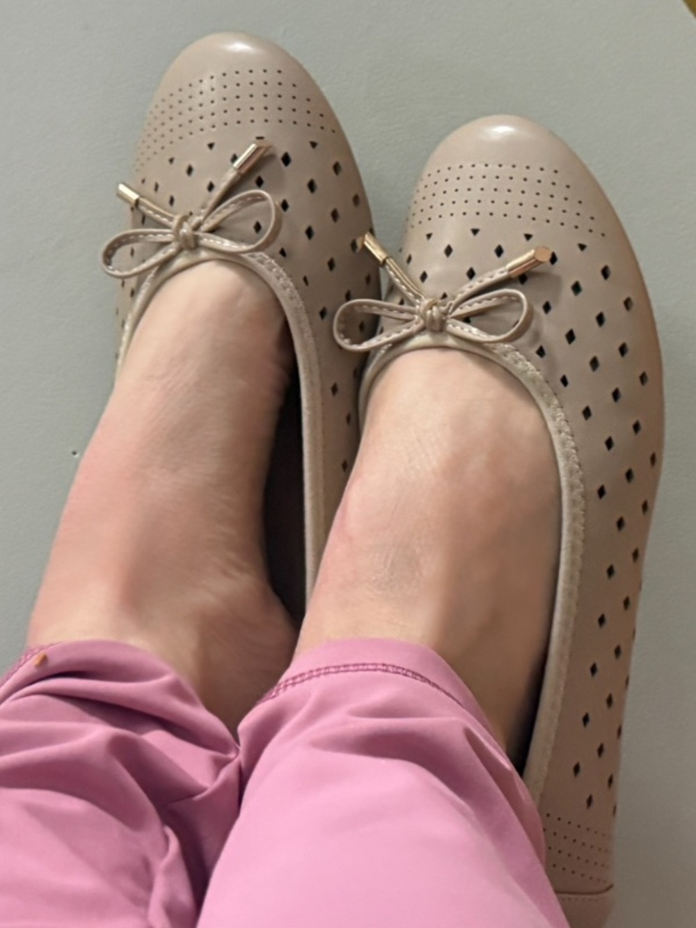 Musshoe Beige Ballet Flats with Bow size 11- breathable